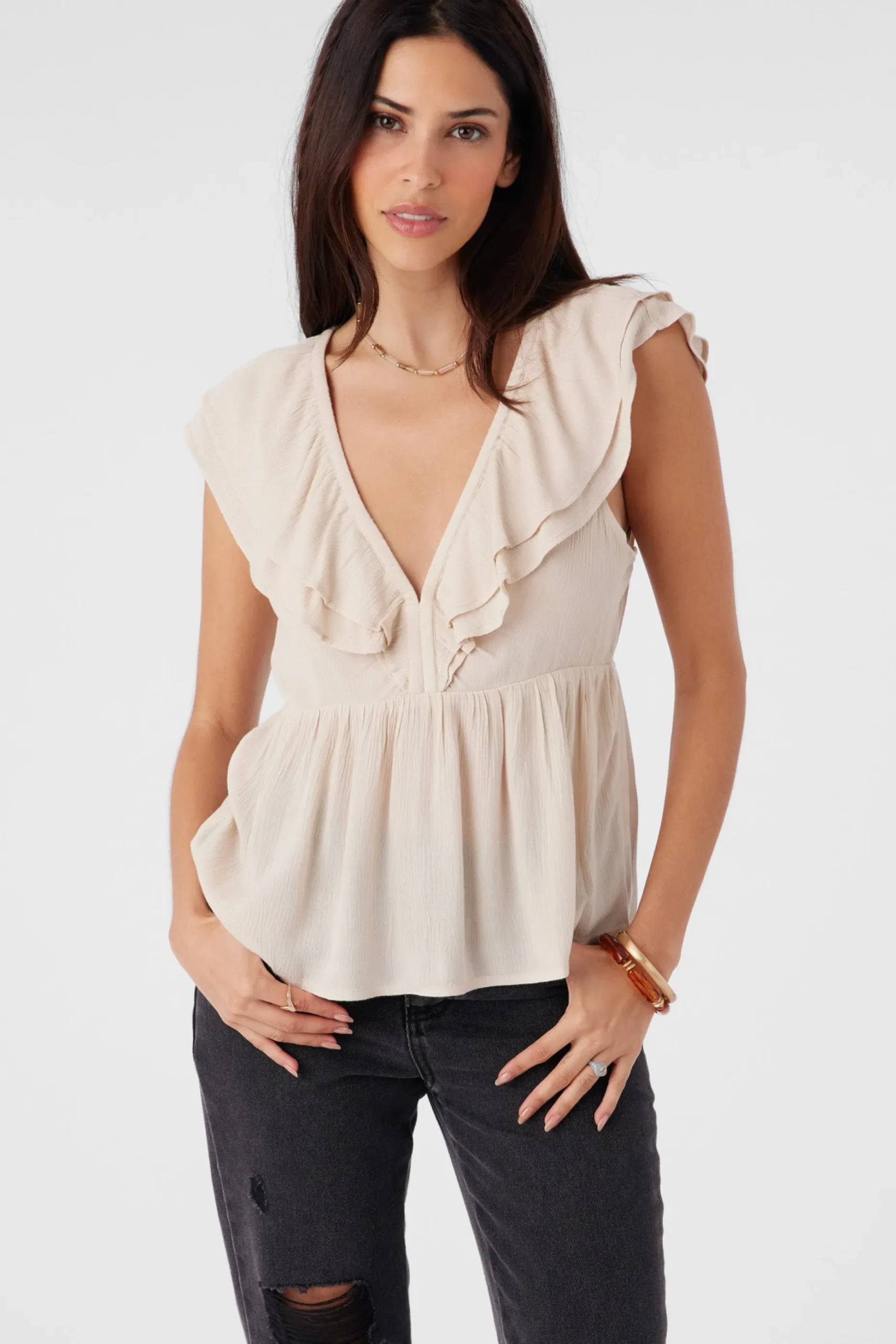 DEJI SOLID FLUTTER SLEEVE TOP
