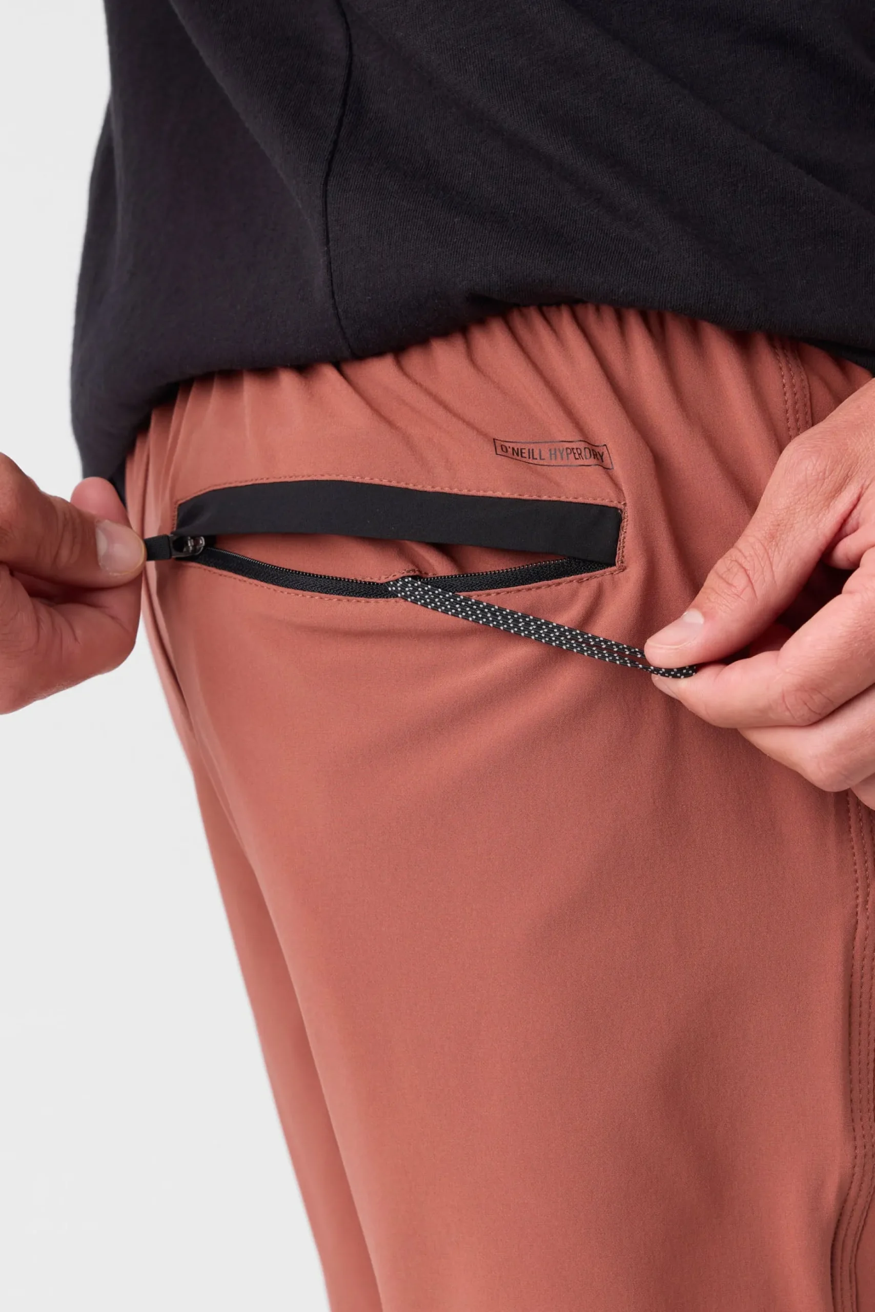 PERFORM LINED 15" ATHLETIC SHORTS